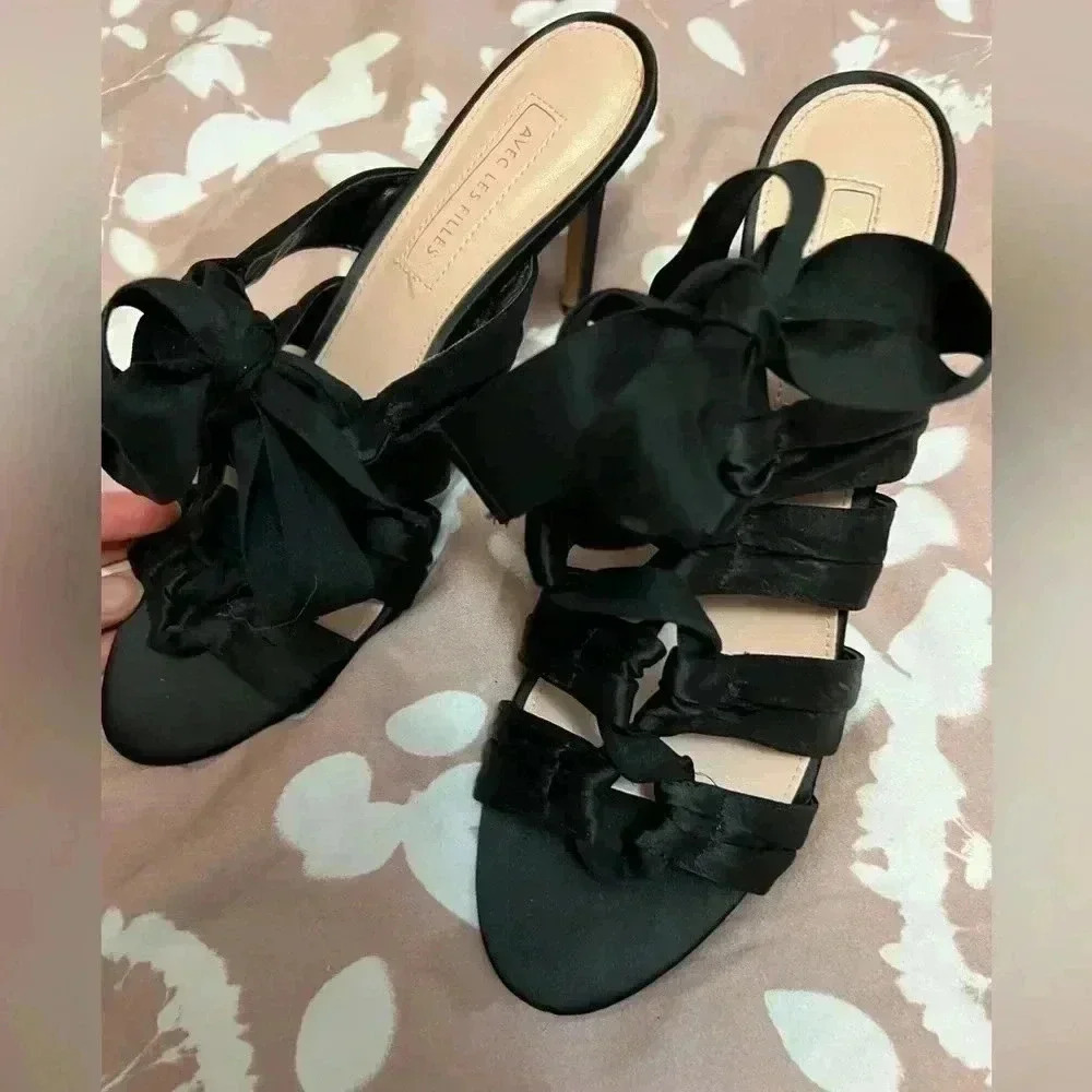 Size 8 Avec  les filles heels